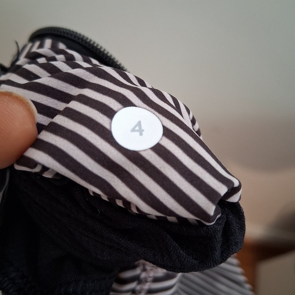 Lululemon Go The Distance Jacket Mini Pop Stripe Printed  Size 4 - Picture 7 of 10